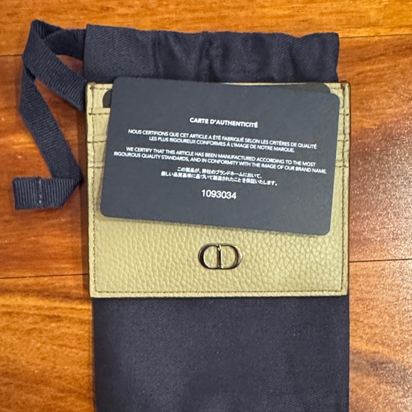 New in Box DIOR CD Icon Card Holder - Picture 3 of 6